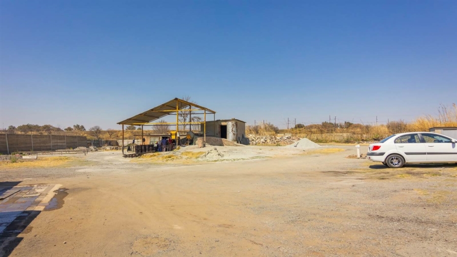 To Let  Bedroom Property for Rent in Kroonstad Industrial Free State